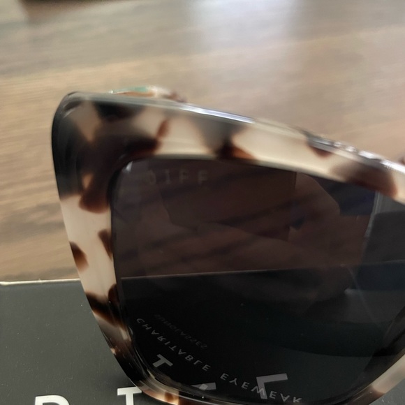 DIFF sunglasses - Picture 6 of 8